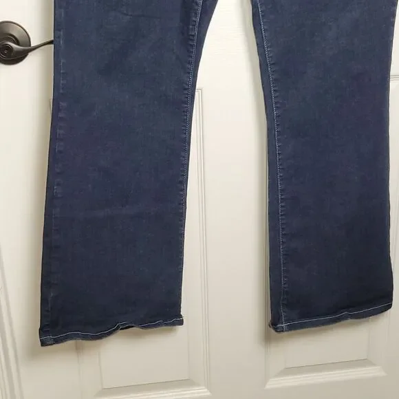 Lane Bryant Jeans Womans 18 Blue Bootcut Dark Wash Demin Contrast Trim Stretch - Picture 4 of 14